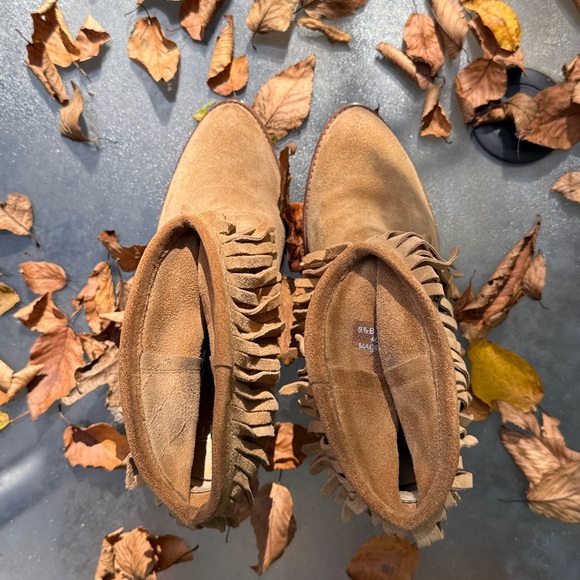 Frye Womens Ilana Short Fringe Sand Ankle Boots Suede Light Brown Size 8.5 - Picture 8 of 8